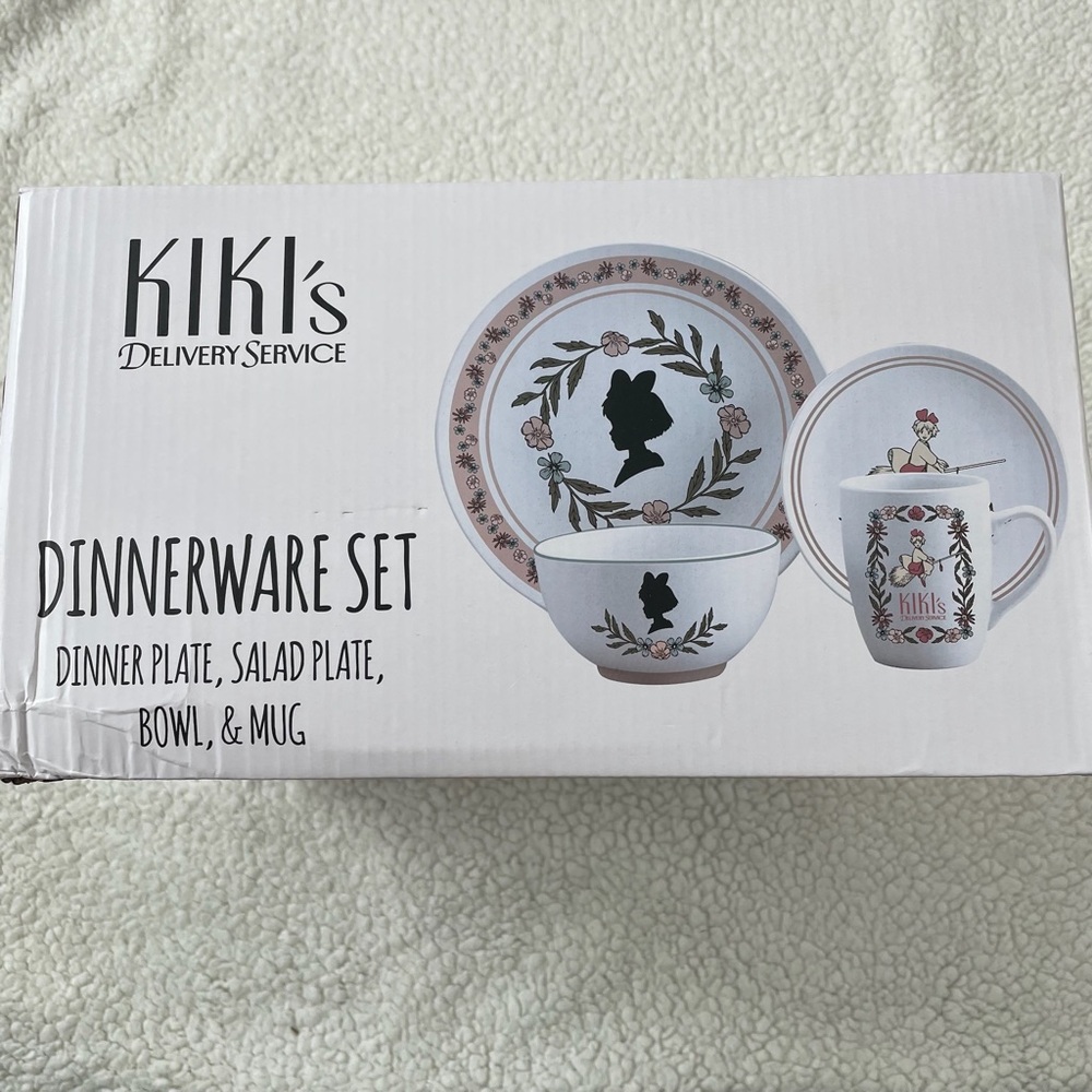 Dinnerware Set - White and Black